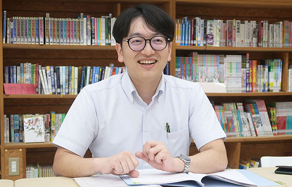 武南_中学校入試広報主任の神殿朋宏先生