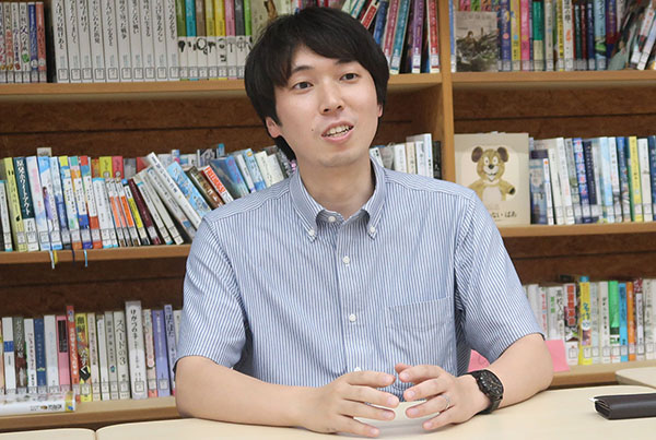 武南_社会科教諭の髙野怜音先生