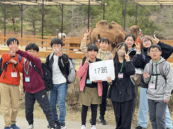開智日本橋_入学式の翌日には中1生が学校生活をスムーズに送れるよう、中2がホストを務める行事「TBC」があります