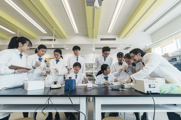 三田国際科学学園中学校