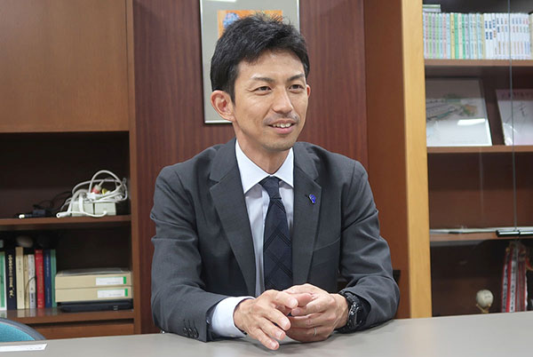 武蔵野東_学年総主任・岩川太志先生
