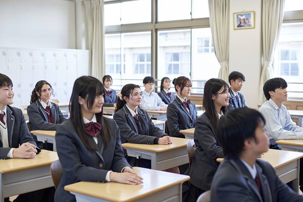 サレジアン国際学園中学校