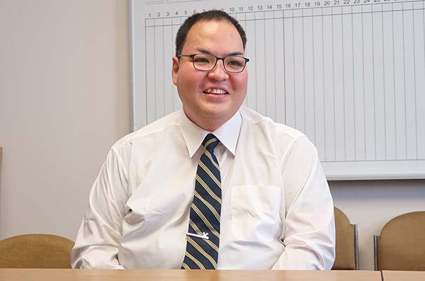 昭和学院_カナダ語学研修を引率した川内勇太先生