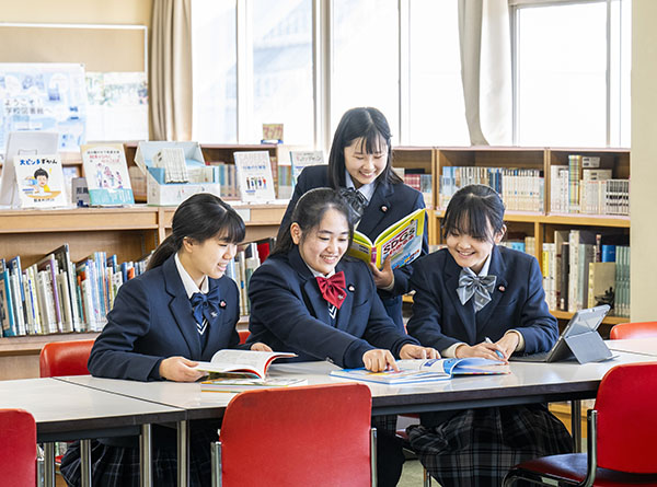 東京家政学院_課題解決のためのプロセスを、日々共に学び合う