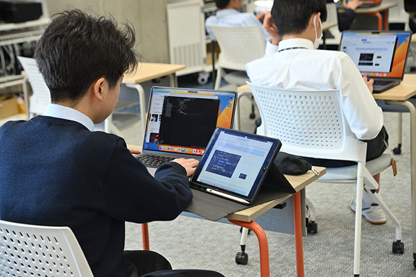 東京成徳_自律した学習者(Distinguished Learner) の育成に注力しています